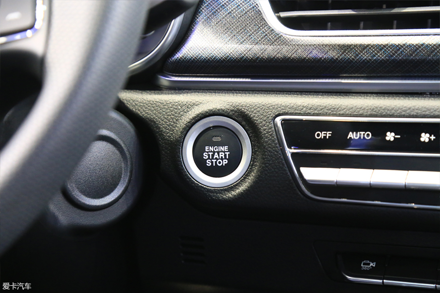 東風(fēng)風(fēng)光580混動(dòng)版內(nèi)飾