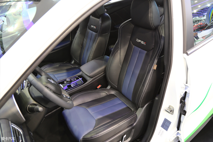 東風(fēng)風(fēng)光580混動(dòng)版內(nèi)飾