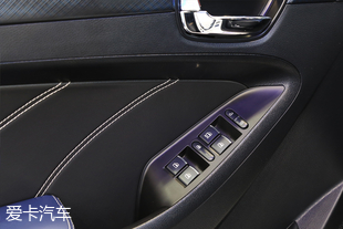 東風(fēng)風(fēng)光580混動(dòng)版內(nèi)飾