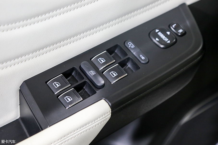 2018成都車展；靜態評測；靜評；實拍；新特SITECH DEV