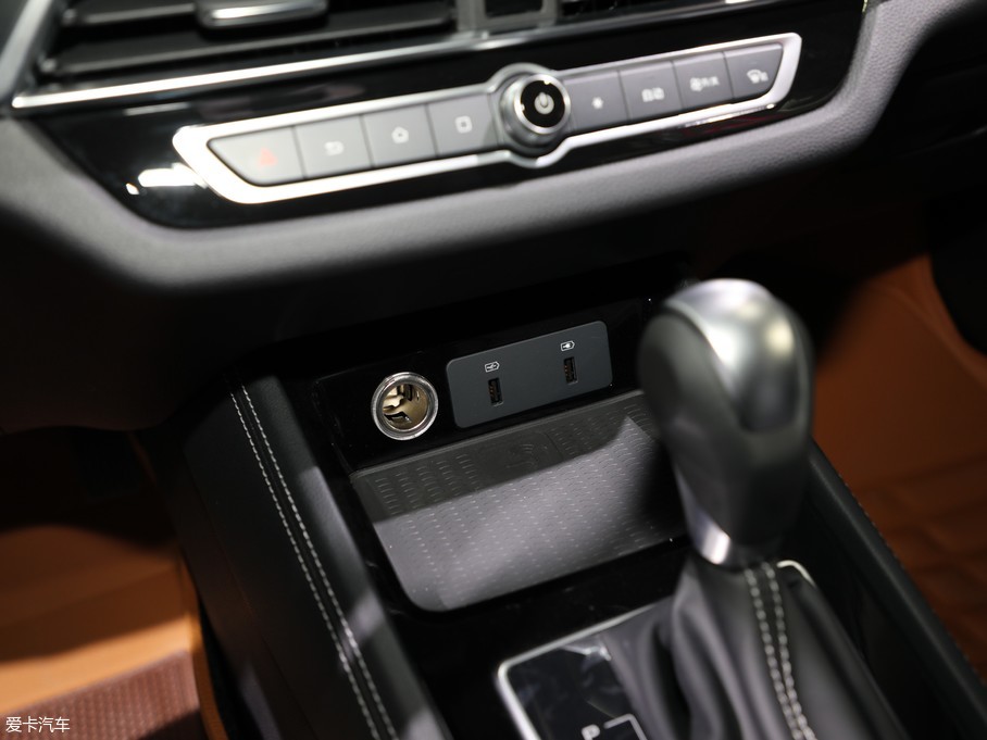 2018成都車展 比亞迪宋/宋DM靜態(tài)評測