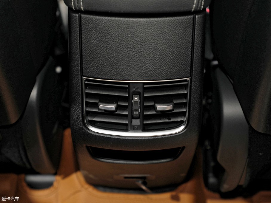 2018成都車展 比亞迪宋/宋DM靜態(tài)評測