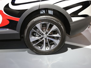 лV7