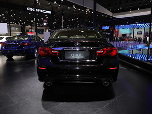 2017ӢQ70L Ϻ܇չ