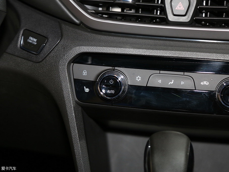 2018�����m�� 