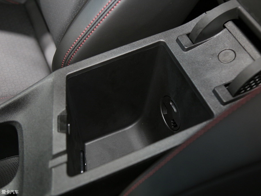 2018�����m�� 