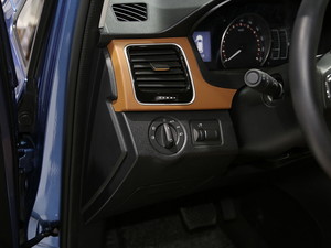 2019ͨMAXUS EG10 Ϻ܇չ