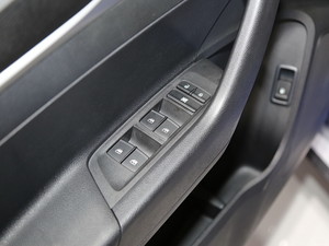 2017ͨMAXUS T60 Ϻ܇չ