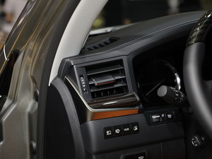 2019���׿��_˹LX �Ϻ�܇չ