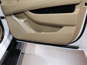 2017P׵ESCALADE Ϻ܇չ