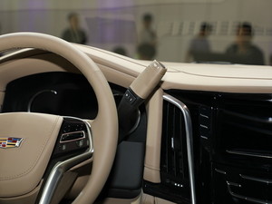 2017P׵ESCALADE Ϻ܇չ