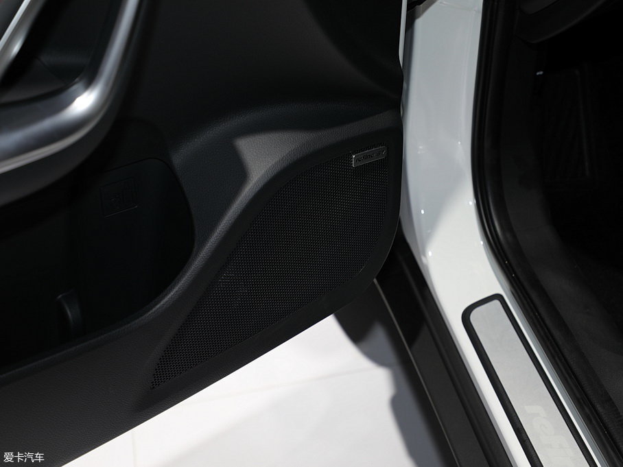 2018�����LS7 