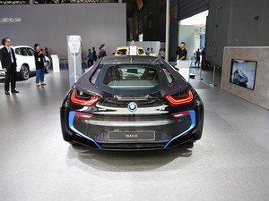 i8