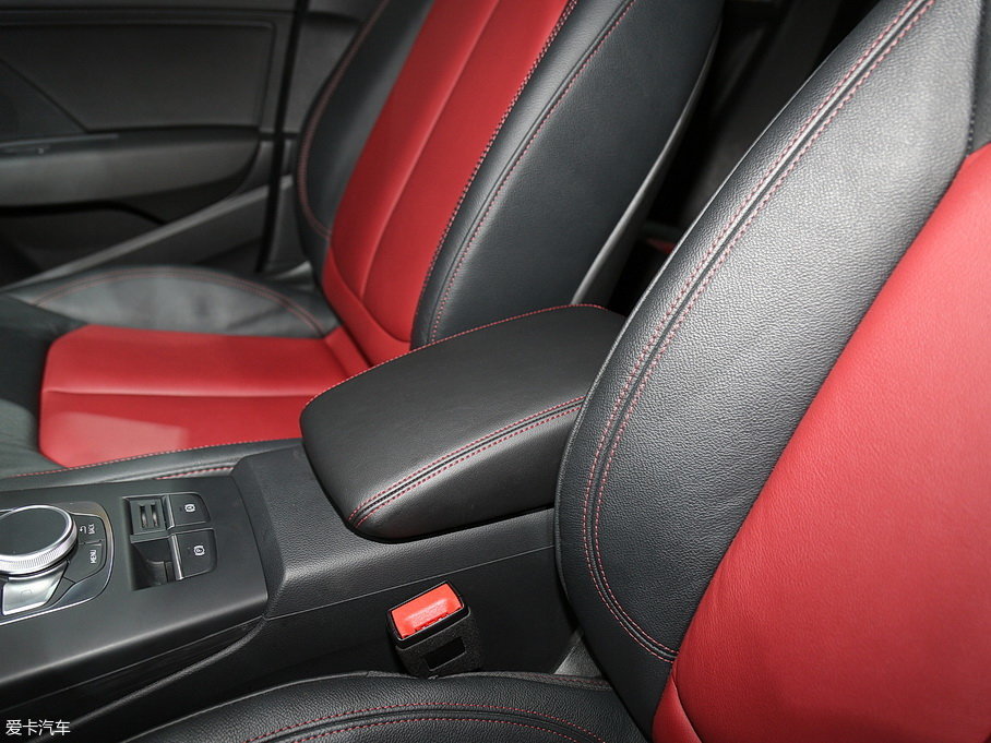 2018?yun)WA3 Limousine 