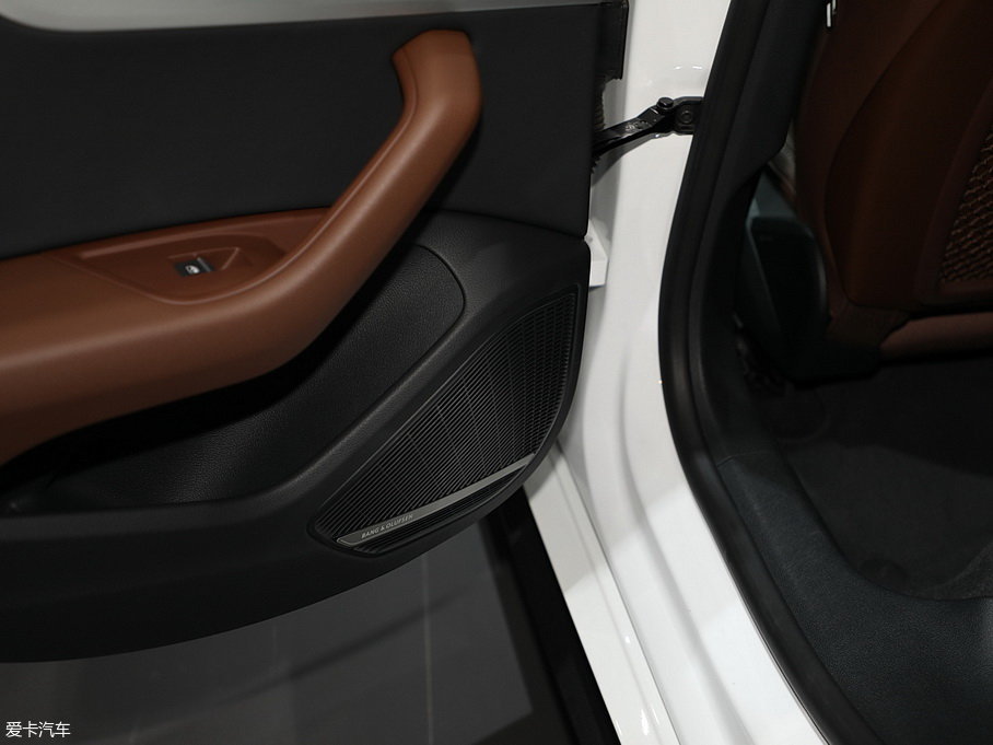 2017��?yu��n)W��A5 