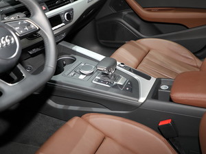 2017��W��A5 �Ϻ�܇չ