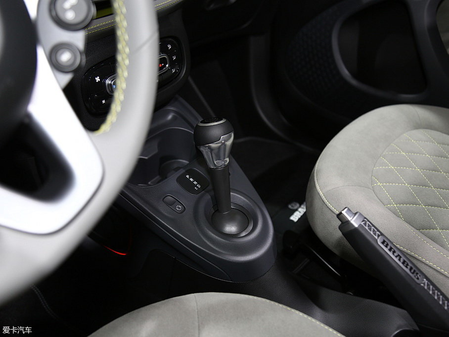 2018 smart fortwo 