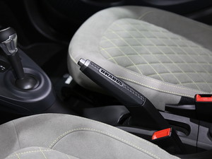 2018 smart fortwo Ϻ܇չ