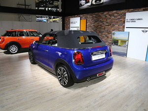 MINI CABRIO