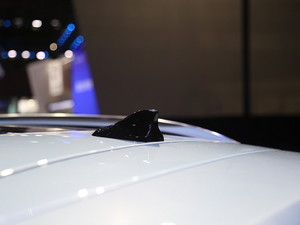 2019��MG EZS �Ϻ�܇չ