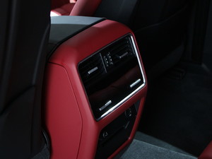 2019CayenneԴ Ϻ܇չ