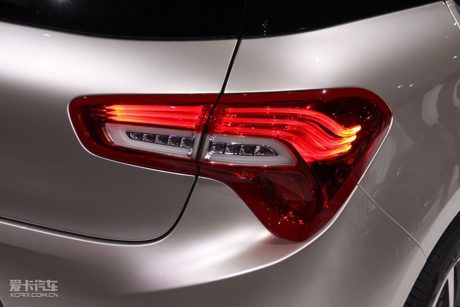 2012��DS 5(�M(j��n)��) 