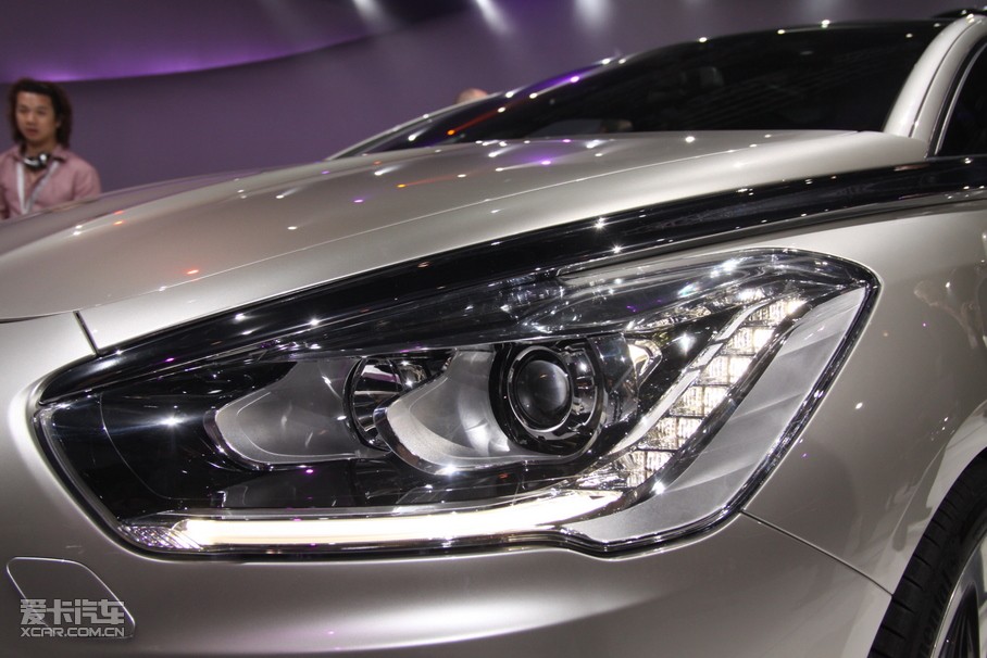 2012��DS 5(�M��) 