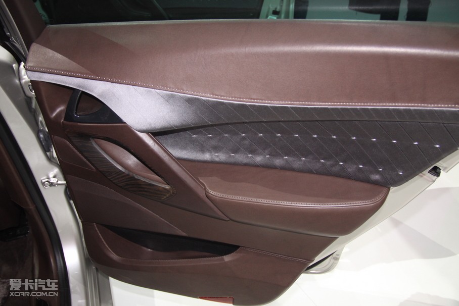 2012��DS 5(�M��) 