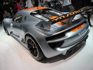 2011款保时捷918 整体外观