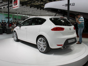 2012LEON 45