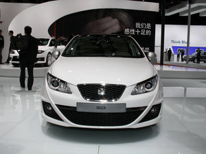2009款伊比飒 正前