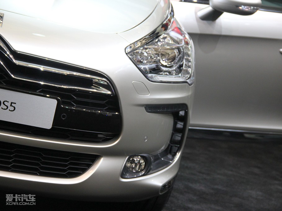 2012��DS 5(�M��) 