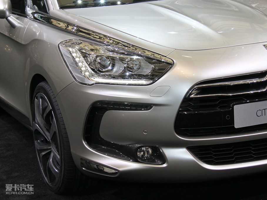 2012��DS 5(�M��) 