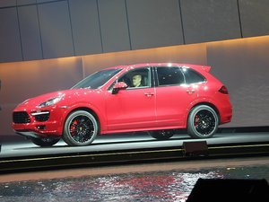 【2014保时捷卡宴4.8gts】三星e210l电池,厂家,二手汽车-搜了网