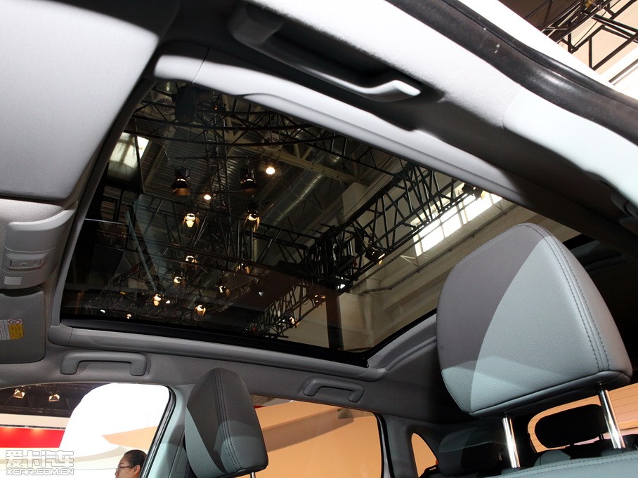 2012��C4 AIRCROSS(�M��) 2.0L �����A��