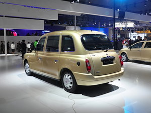 2009款吉利TX4 整体外观