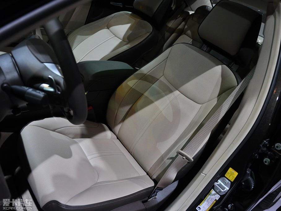 2012R˹300C(M(jn)) 3.6L A