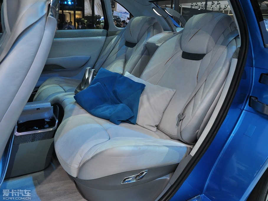 2012���v��400 ����܇