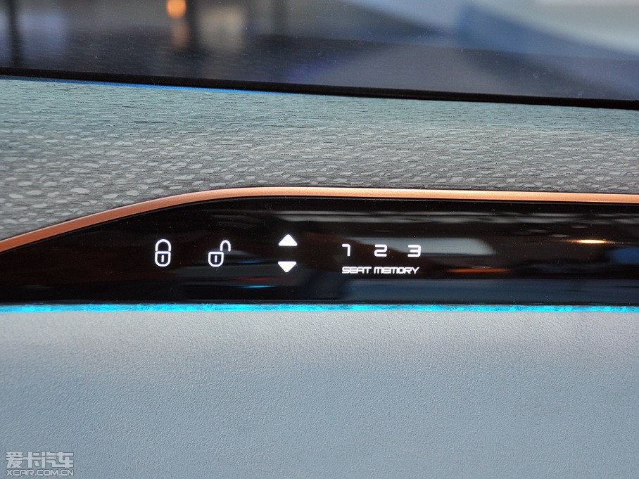 2012���v��400 ����܇