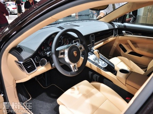 保时捷Panamera白金版