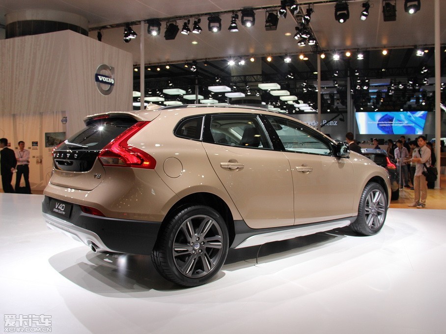 
ڸոտĻ2012ݳչϣִֶȫ¿糵ֶV40 Cross CountryֶV40 Cross Country֮ǰİ賵չȫ׷˴ݳչ׷³ֶV40ͬĶϵͳ



ֶV40 Cross Countryǰոܽµƣ...