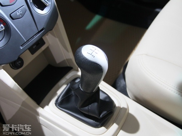 奇瑞汽車2013款風(fēng)云2三廂