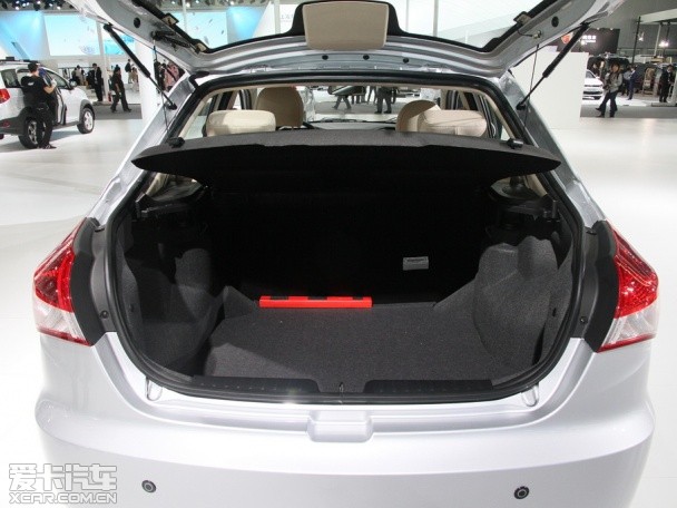 奇瑞汽車2013款風(fēng)云2三廂