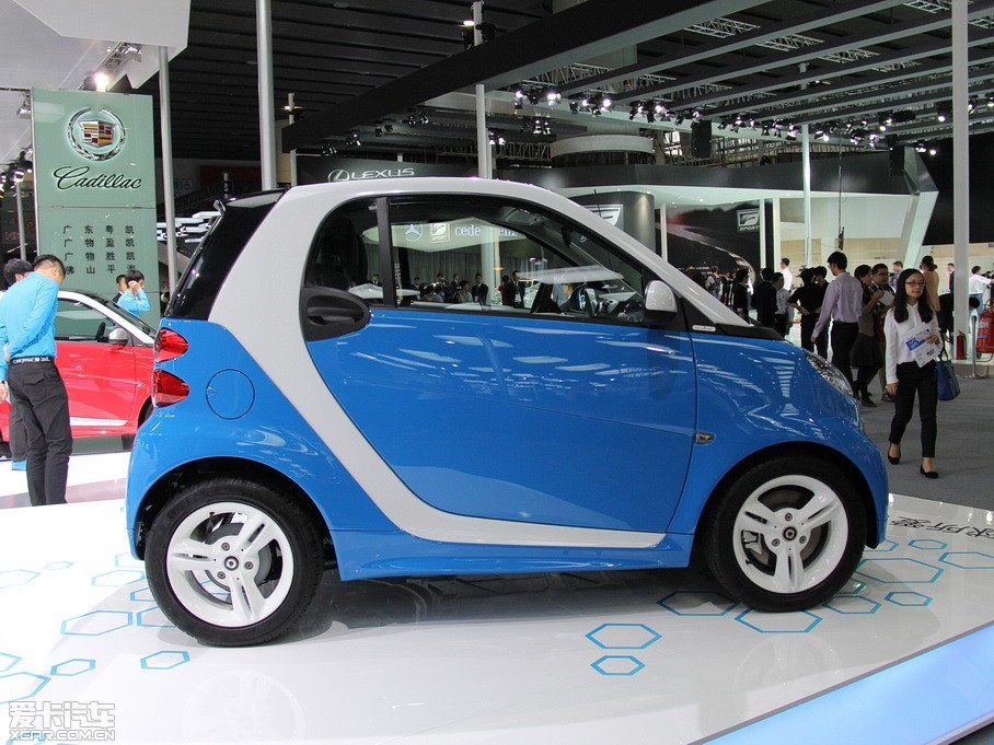   
ݳչϣsmartʽƳiceshineر泵ͣȫ588ۼΪ14.3888-18.3888Ԫ



	
	iceshineر
	
	ٷָۣԪ
	
	
	52kw Ӳ
	358
	14.3888
	
	
	62kw Ӳ
	164
	15.3888
	
	
	62kw 
	66
	18.3...