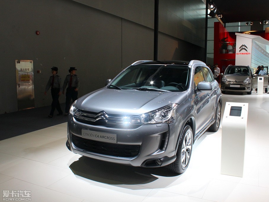 2012��C4 AIRCROSS(�M(j��n)��) 