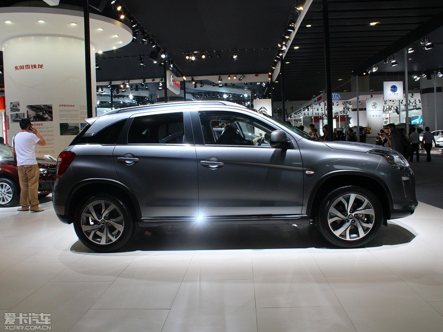 2012��C4 AIRCROSS(�M��) 