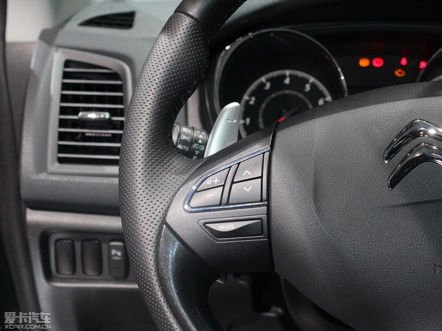 2012��C4 AIRCROSS(�M��) 