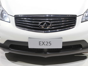 2013ӢQX50(M(jn)) Ϻ܇չ