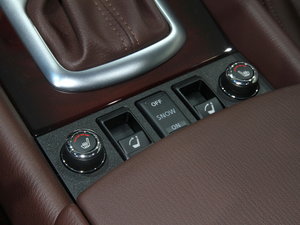 2013ӢQX50(M(jn)) Ϻ܇չ