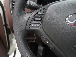 2013ӢQX50(M(jn)) Ϻ܇չ